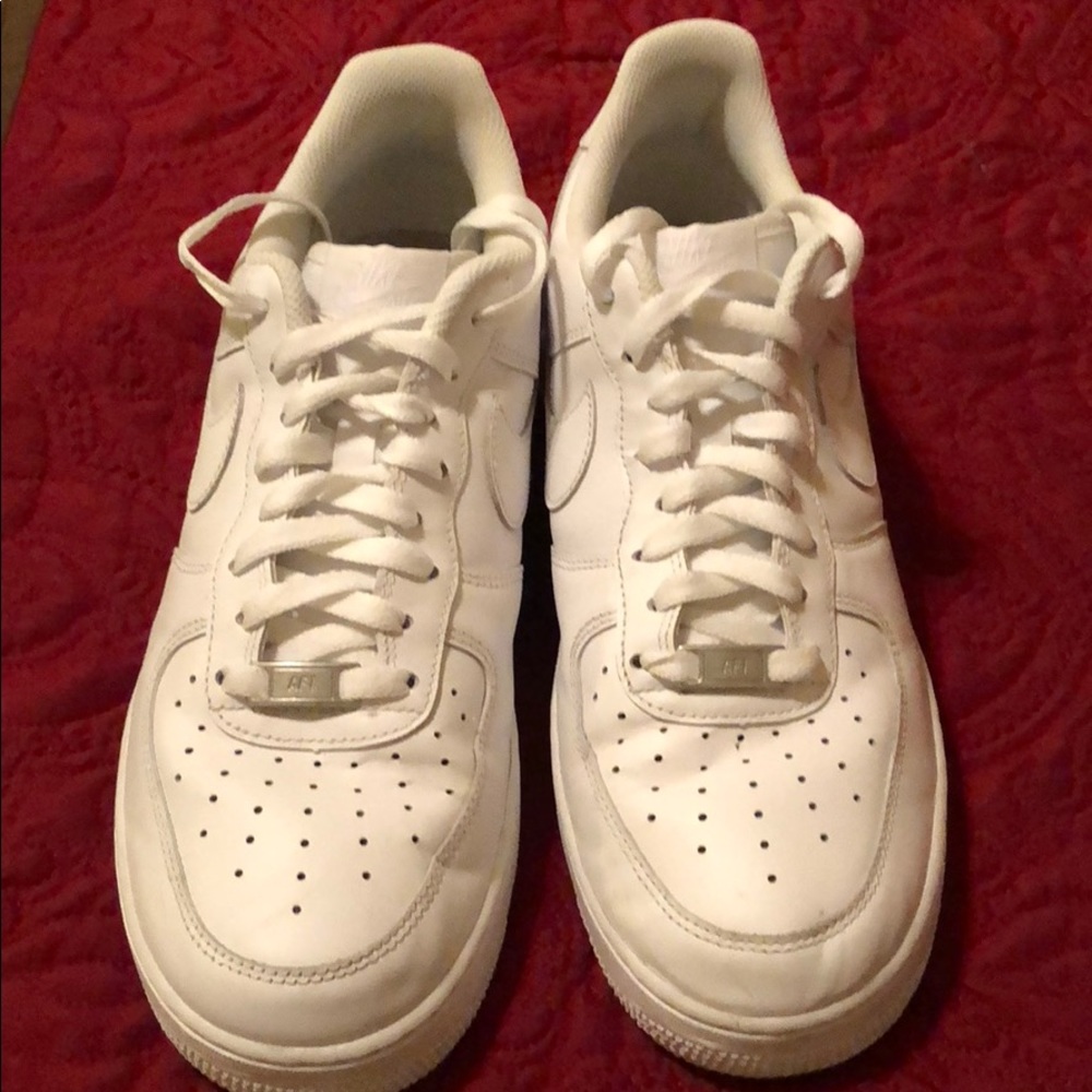 Men’s white Nike Air Force 1’s